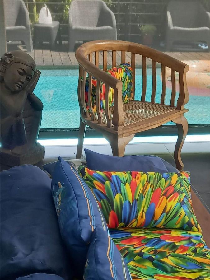 Suite Indigo Jacuzzi Prive Piscine Vue Mer Acces Cuisine Laverie Saint Pierre Exterior photo